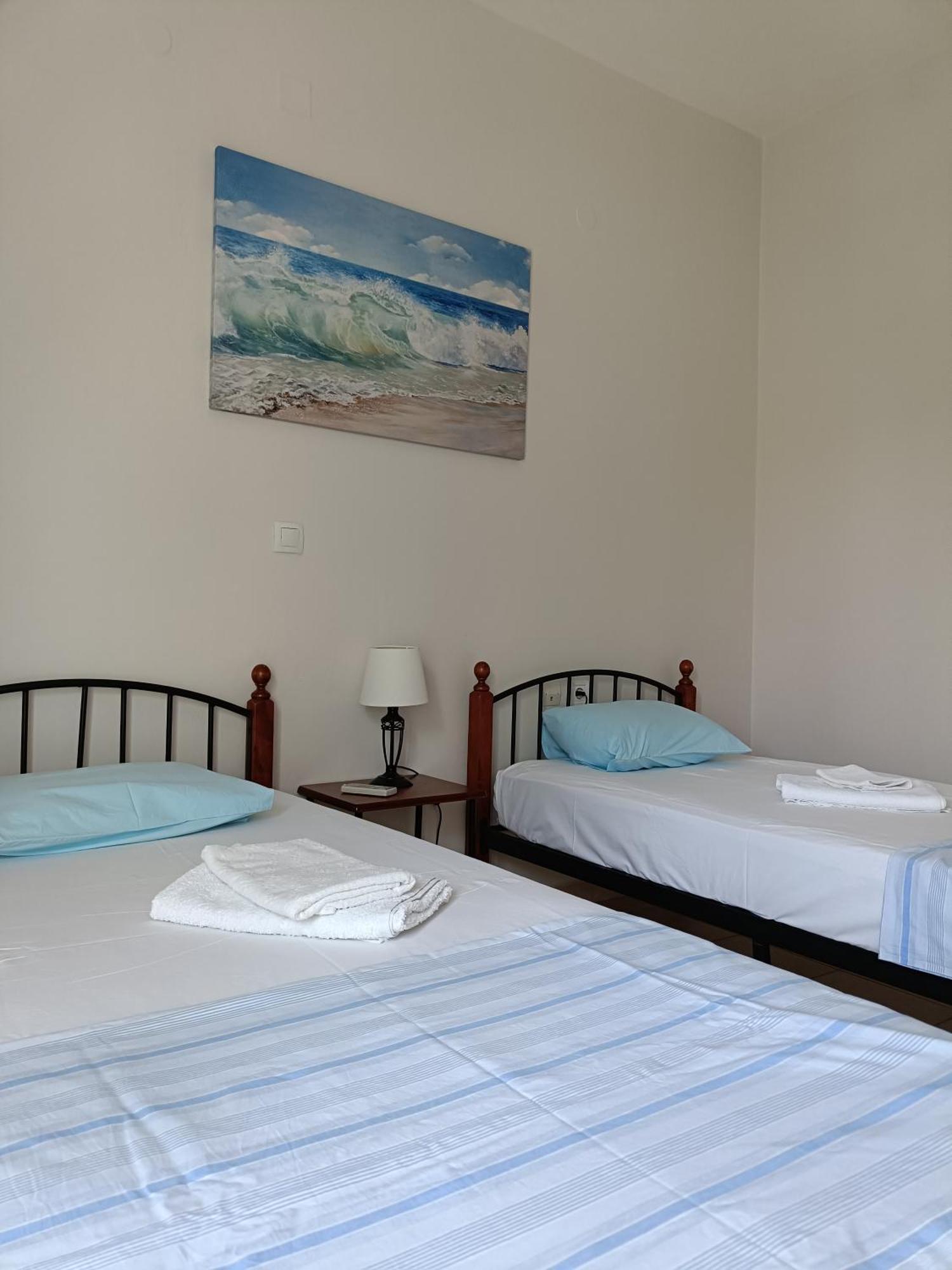 Elias Apartments Нідрі Екстер'єр фото