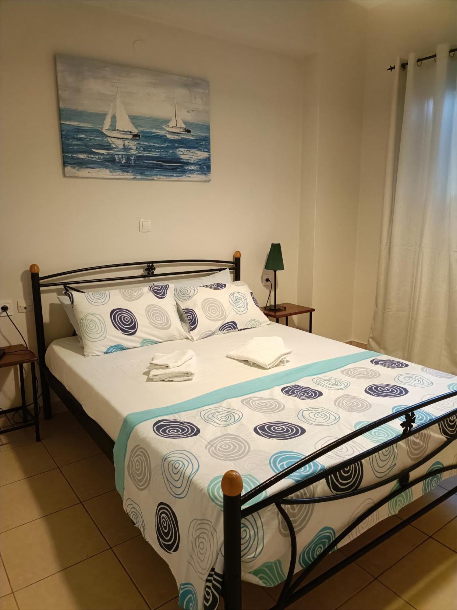 Elias Apartments Нідрі Екстер'єр фото